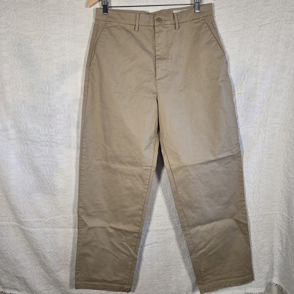 GAP Men's Baggy Fit Size 31/32 Cotton Blend Khakis Workwear Golf Casual Vacation